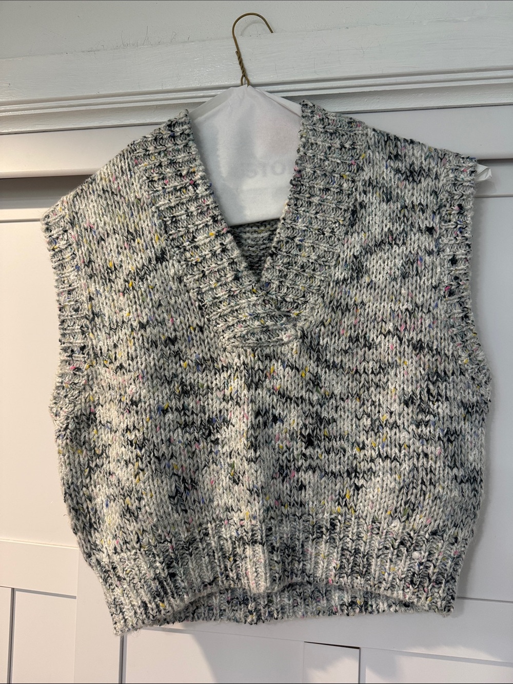 Vintage Speckled Knit V-Neck Sweater Vest - Gray with Colorful Flecks